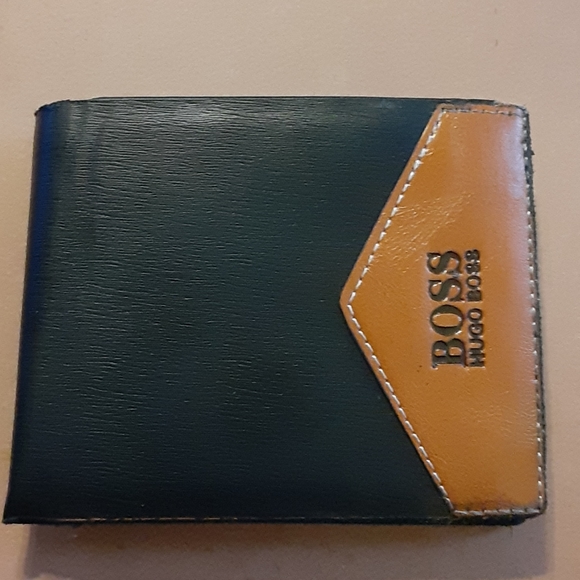 Hugo Boss Accessories Hugo Boss Mens Leather Wallet Poshmark